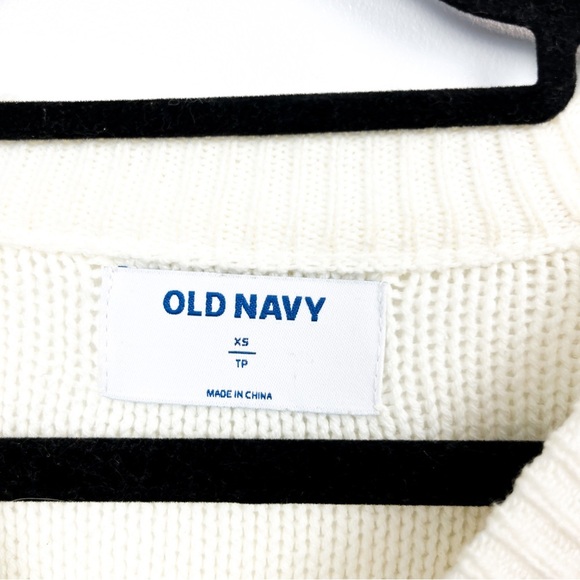 Old Navy White Knit Crewneck Sweater - Picture 9 of 10